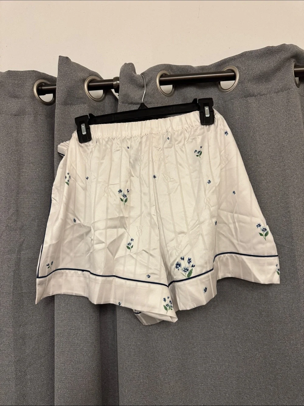 Victoria’s Secret Women’s Short Sleeve Pajama Set - White Floral